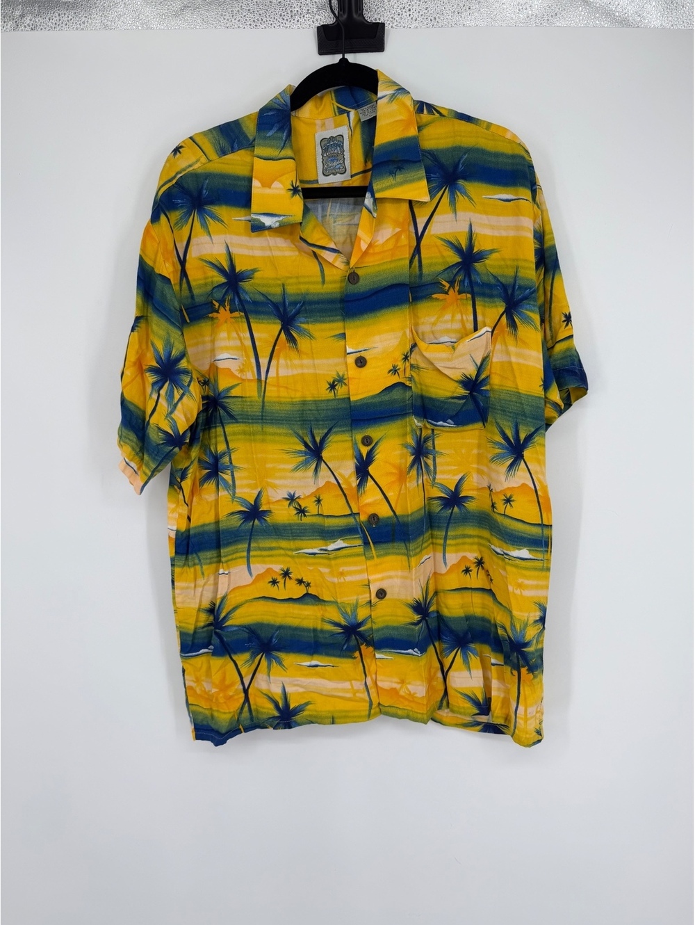 Ocean Current Tropical size large button up